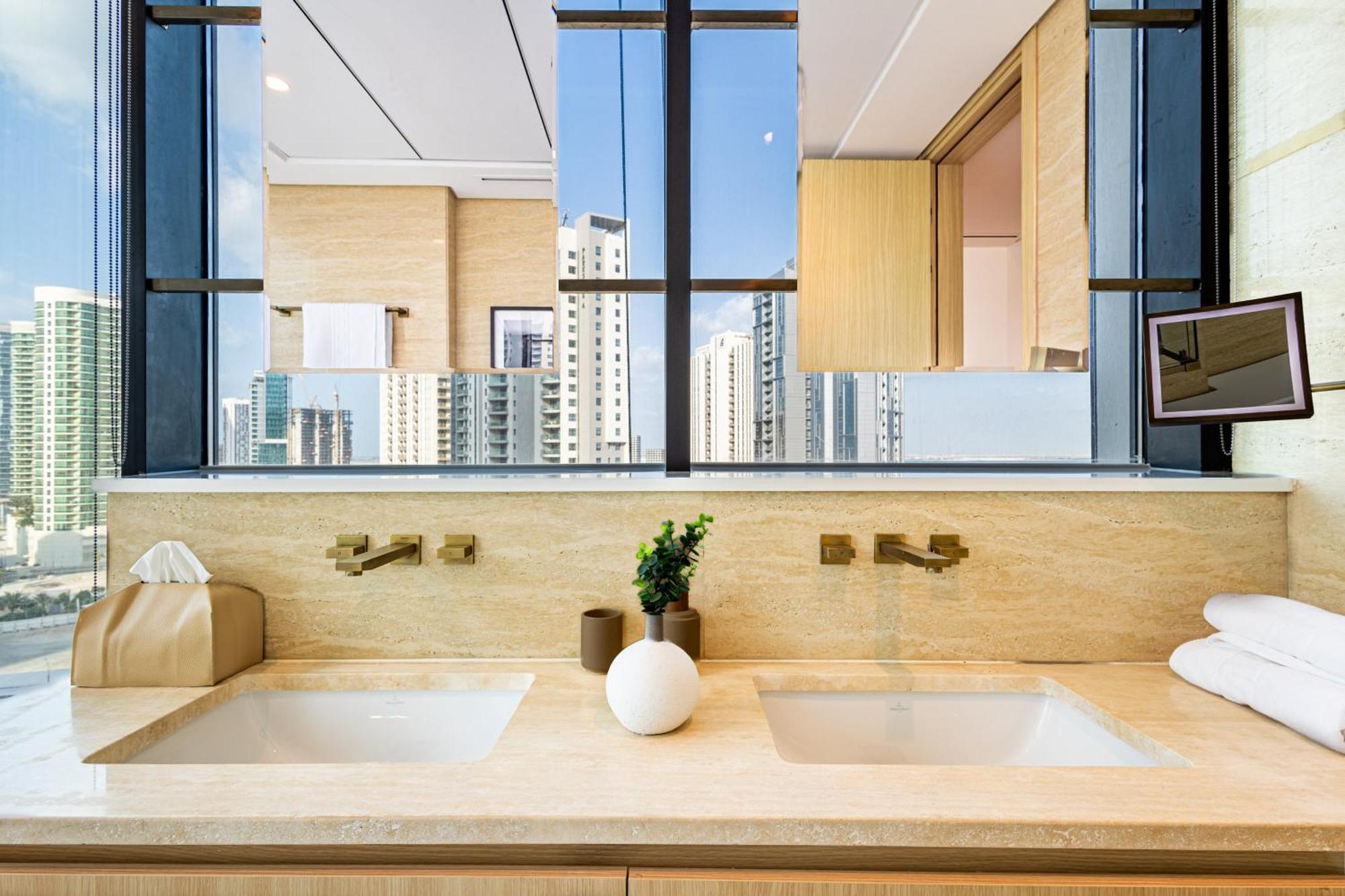 Luxurious 2 Bdr - Reem Nine - Full Mangroves & Sea Views - - Table Pool - Sauna - Cinema - Big Gym - Calisthenics *