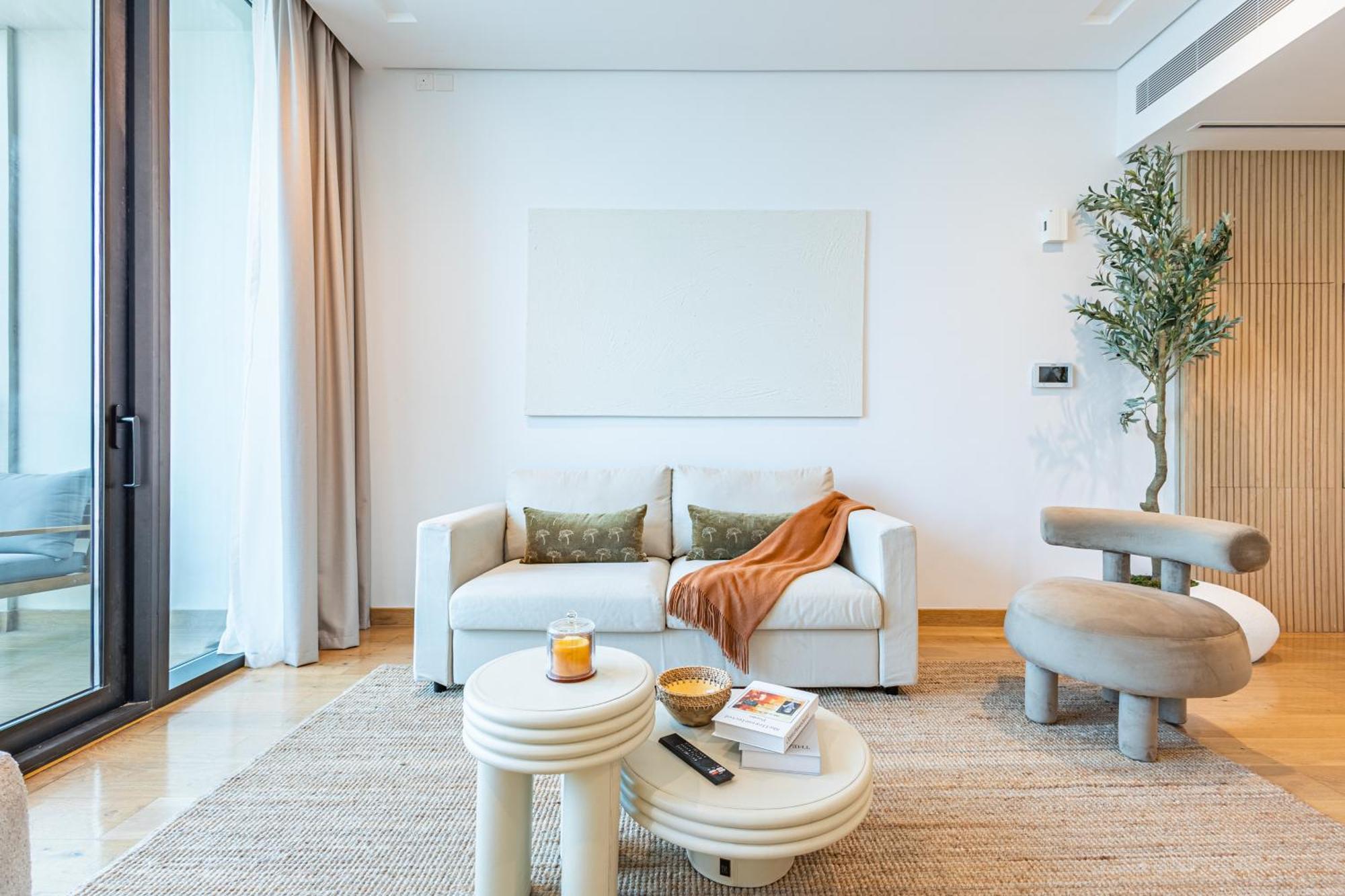 Luxurious 2 Bdr - Reem Nine - Full Mangroves & Sea Views - - Table Pool - Sauna - Cinema - Big Gym - Calisthenics Апартаменти