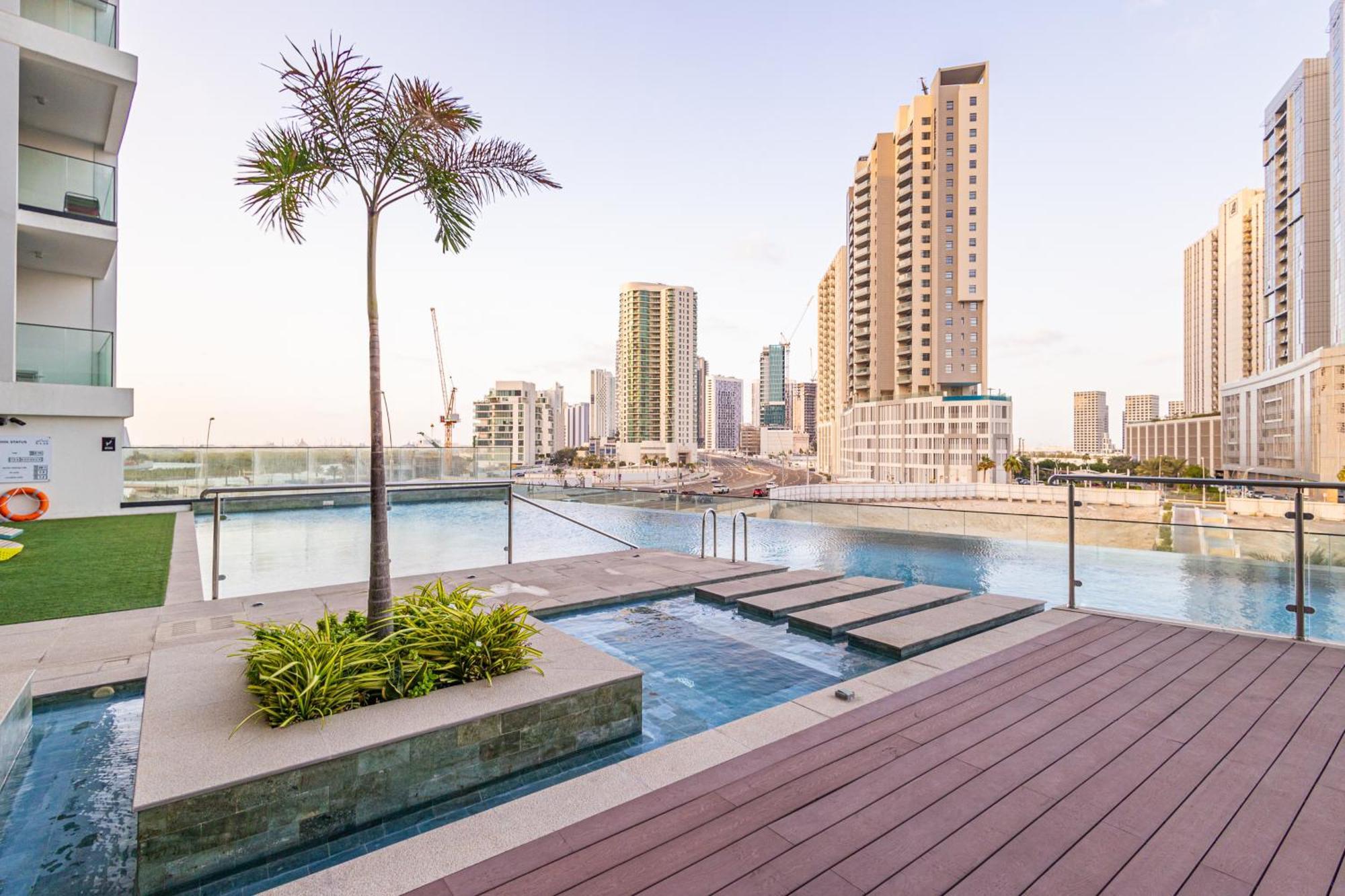 Luxurious 2 Bdr - Reem Nine - Full Mangroves & Sea Views - - Table Pool - Sauna - Cinema - Big Gym - Calisthenics