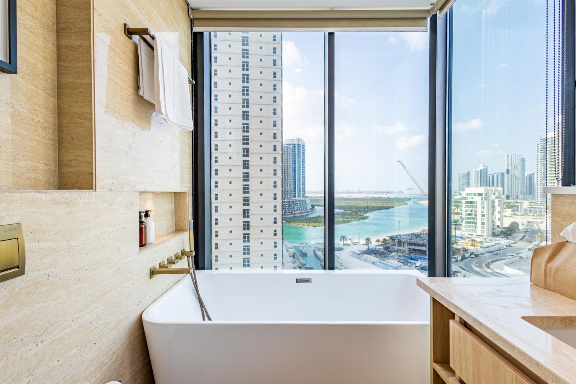 Luxurious 2 Bdr - Reem Nine - Full Mangroves & Sea Views - - Table Pool - Sauna - Cinema - Big Gym - Calisthenics Appartement *